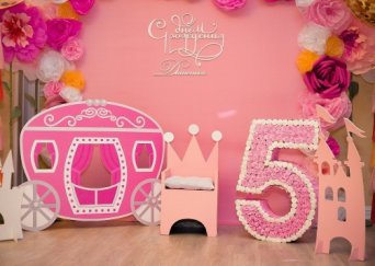 fotozona_podarok_princesse fotozona_podarok_princesse