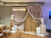 Фотозона "Античная с тканью"