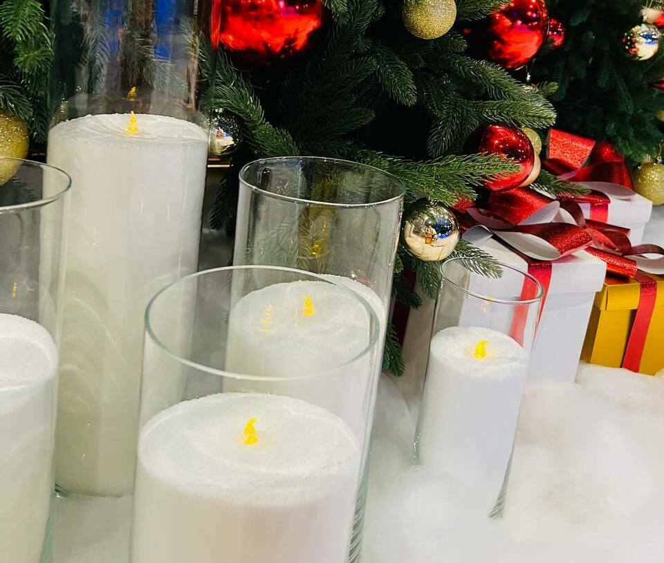 Новогодняя фотозона куб с пайетками и тканью