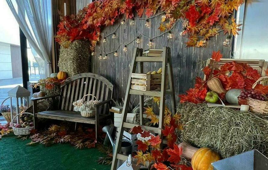 Фотозона осенняя урожай с овощами