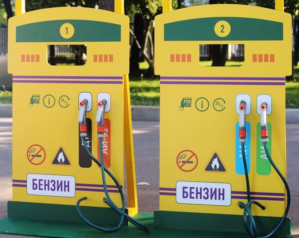Уличная фотозона автосервис